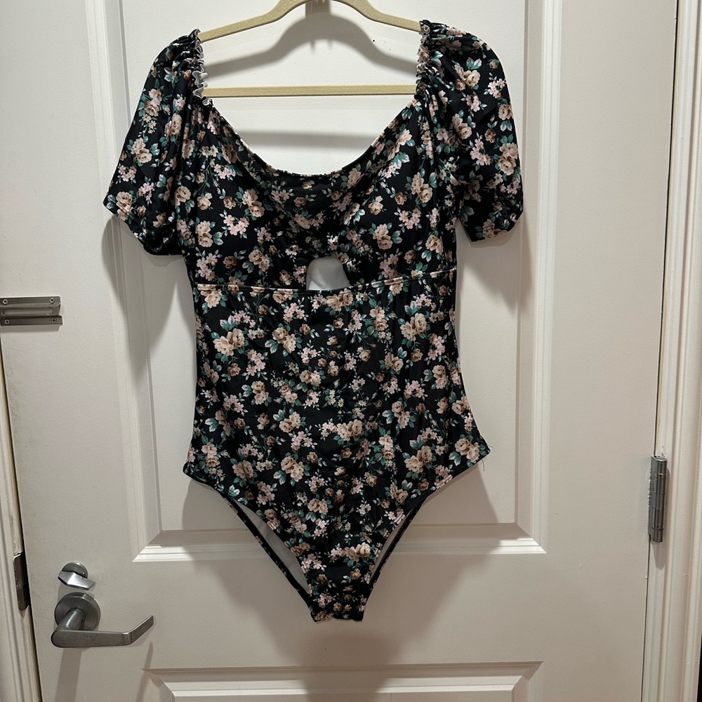 Lot of two shein bathing suits